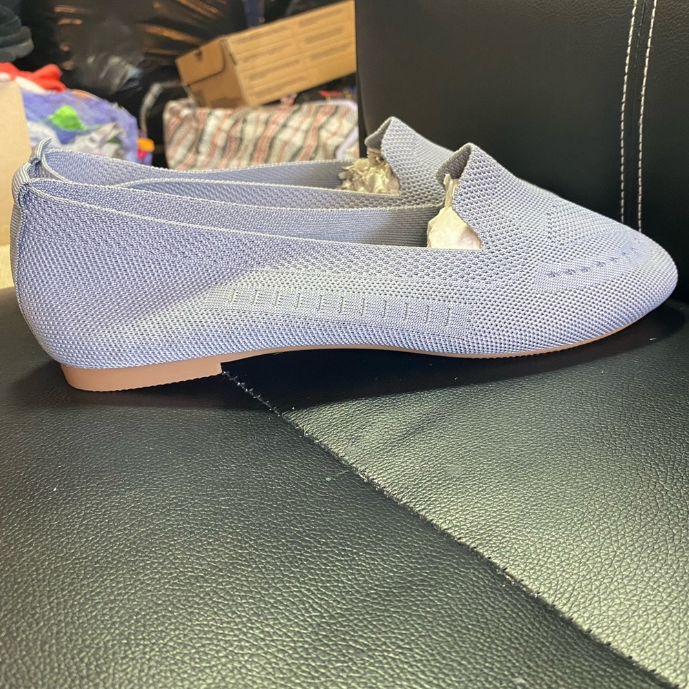 Women’s Gray Knit Slip-On Flats Size 10.5 - Picture 6 of 10